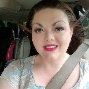 Meet your Posher, Becky